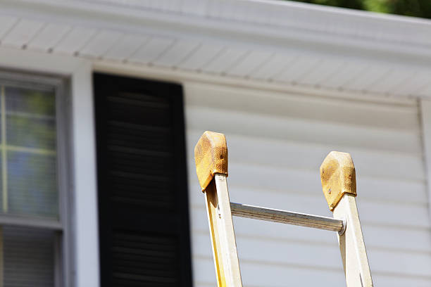 How To Choose The Right Materials for Your Siding Installation in 'Tanque Verde, AZ